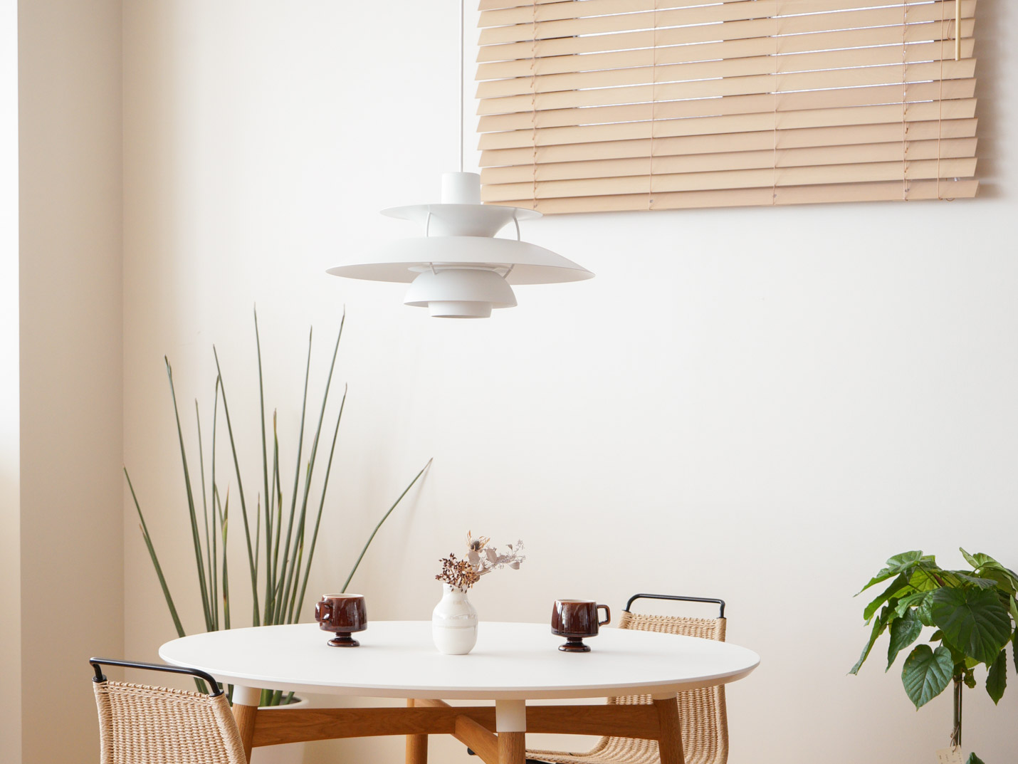 ルイスポールセン（Louis Poulsen） PH5 / モノクローム・ホワイト