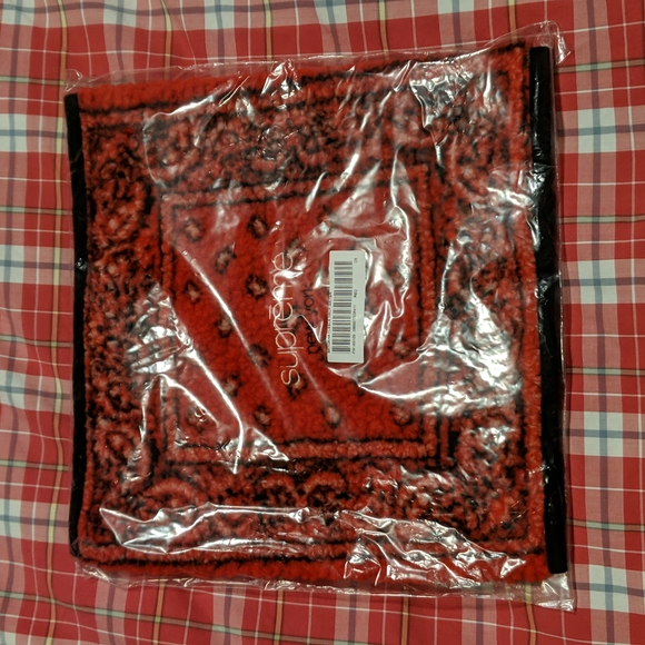 Supreme Fleece Neck Gaiter red Supreme Bandana Fleece Neck Gaiter