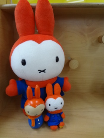 雪の日 - dickbruna.jp 日本のミッフィー情報サイト