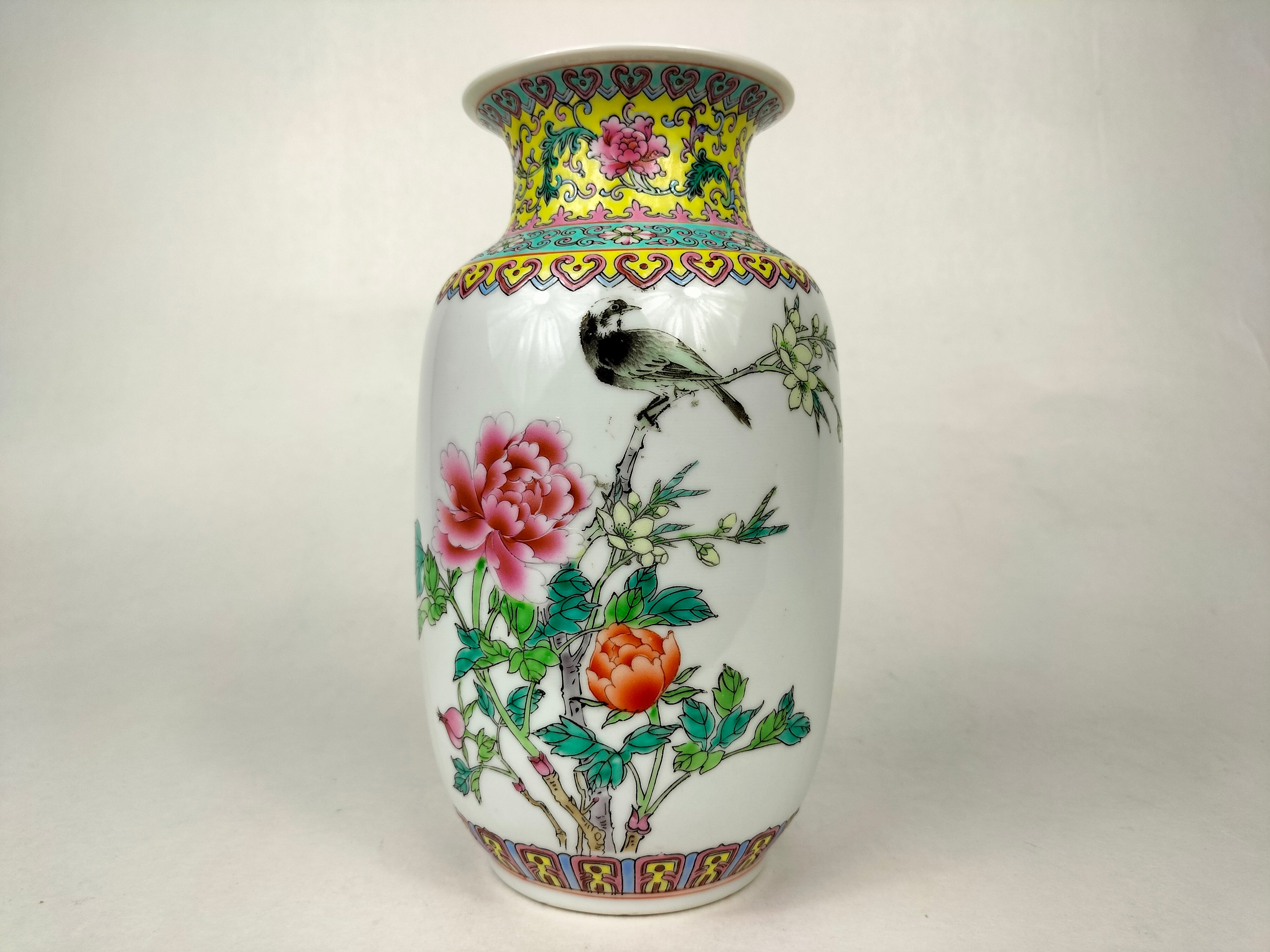 清代乾隆粉彩花鳥花瓶 景徳鎮 陶磁器 装飾品 現代工芸品美術品 置物 清