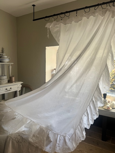 ホワイトカーテン | フランスアンティークショップディフェランス