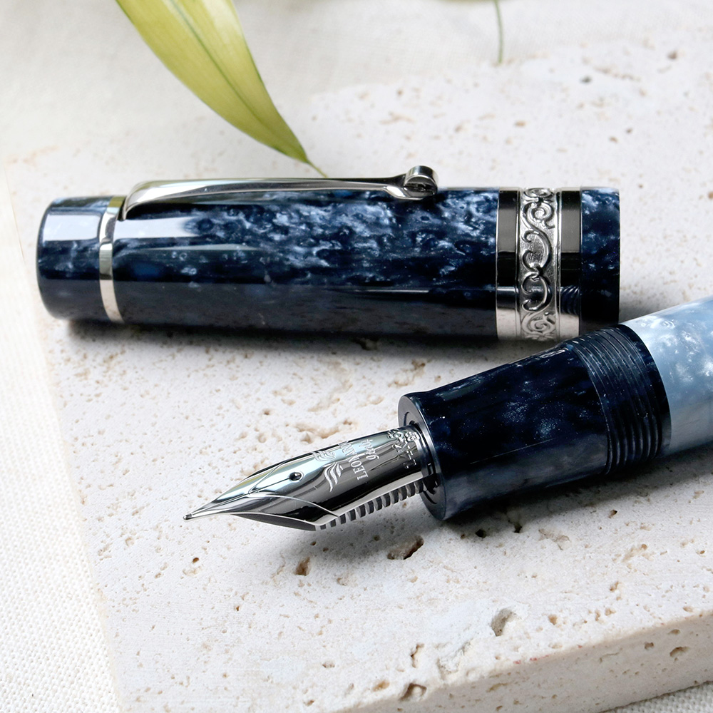 レオナルド フェリーチェ マリナカプリ 万年筆 EF 日本限定モデル