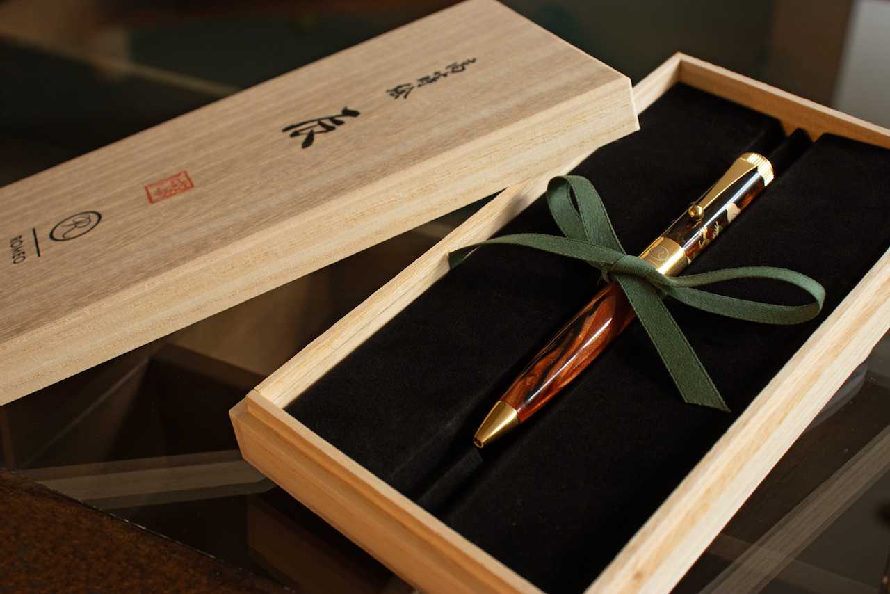 銀座 伊東屋が「ROMEO No.3 ボールペン」に2024年干支［辰］限定