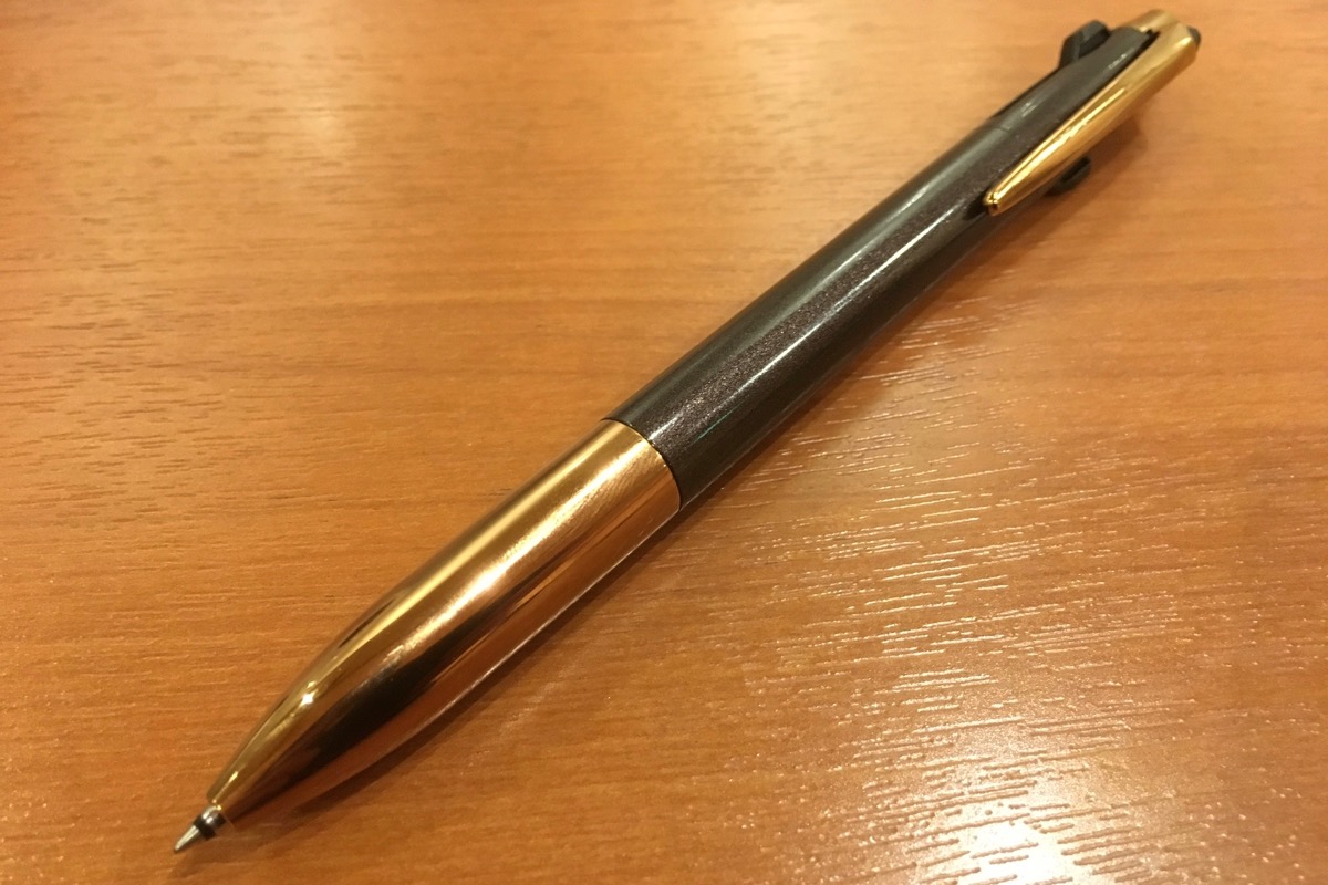 もう飾りが安っぽいとか言いません。ジェットストリームプライムは