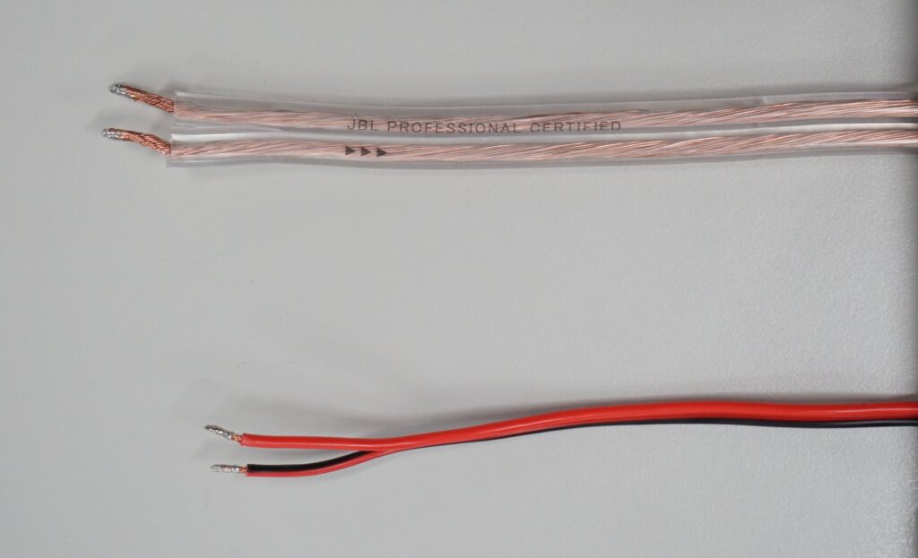 それは沼か？オカルトか？ JBLのベストセラーモニター 104用スピーカー