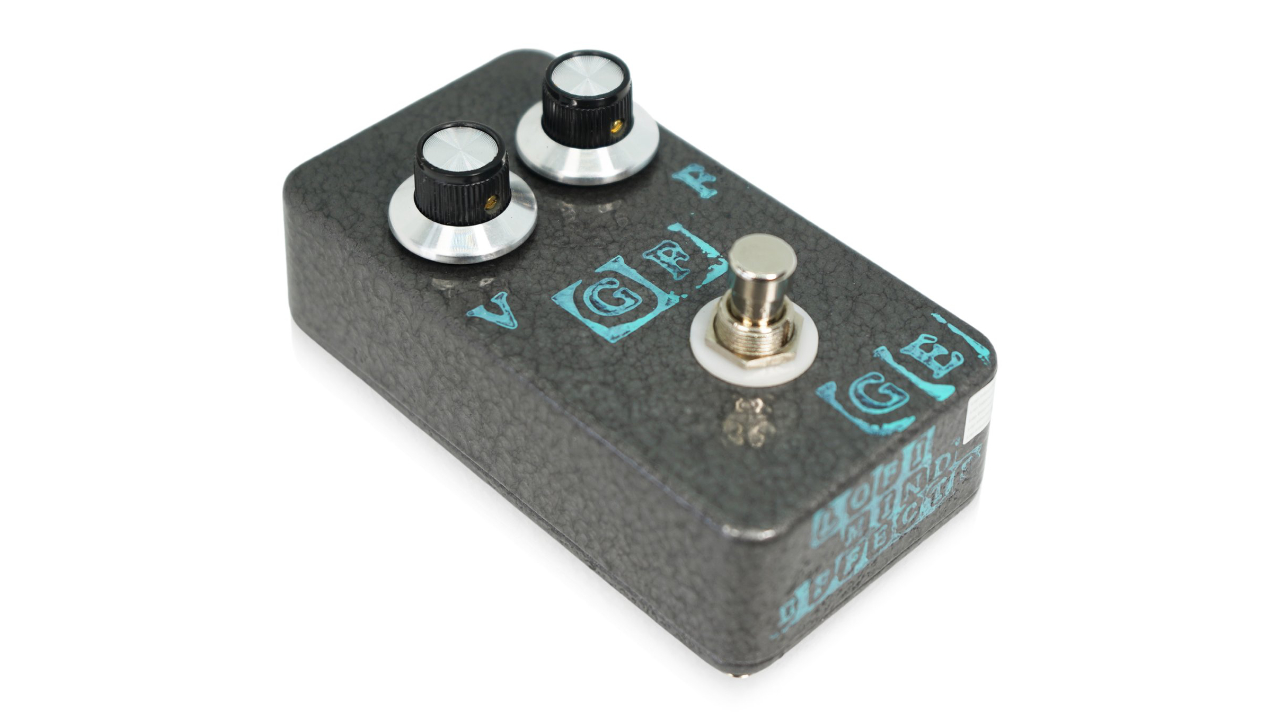 Lofi Mind Effectsからヴィンテージファズフェイスをベースにした