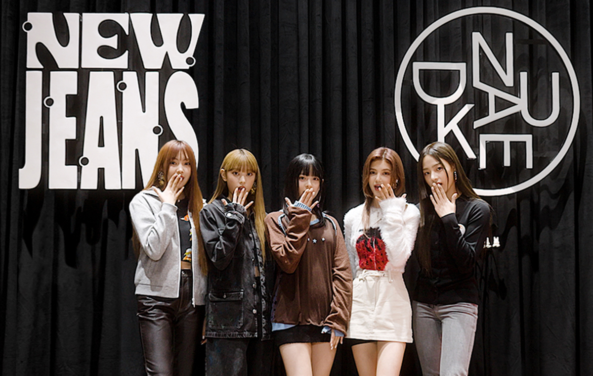 韓国旅行】韓国で人気爆発中！「New Jeans」のポップアップストア〝OMG
