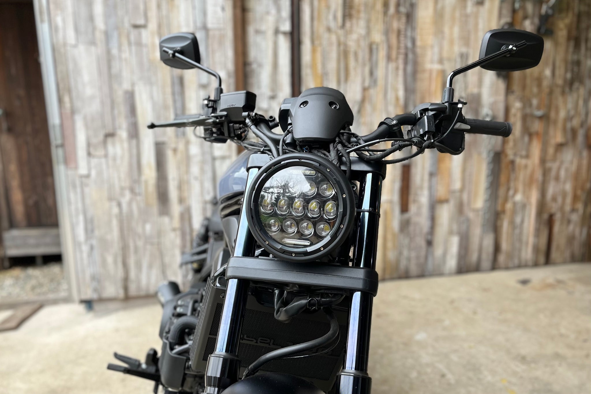 MOTOBOX レブル250 500 ヘッドライト 縦目 LED2灯化 キット