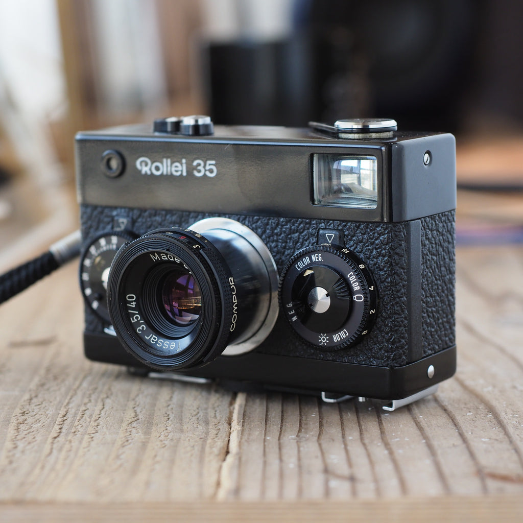 ローライ Rollei 35 ブラック ストラップ・フード付き #275a