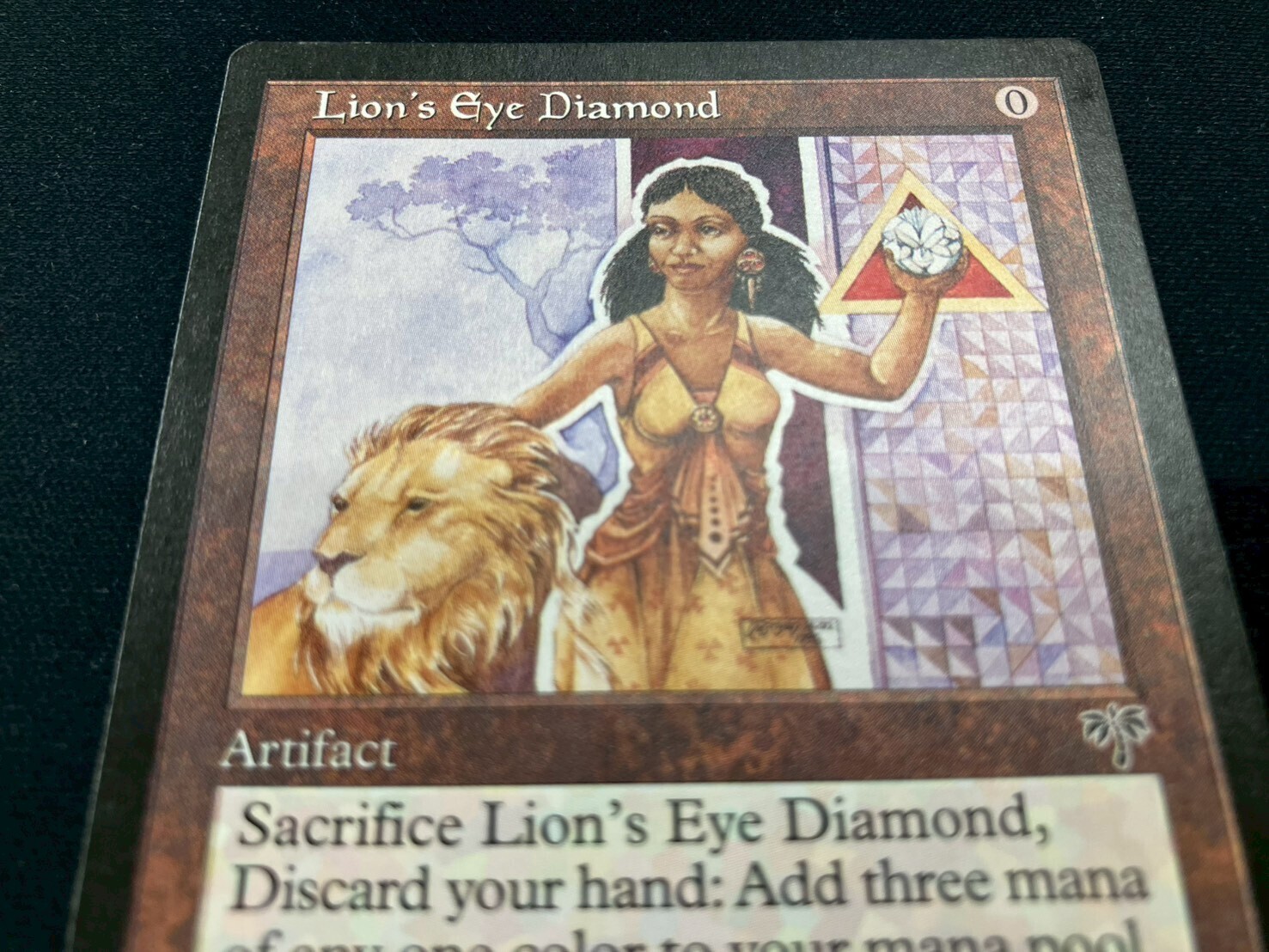 Lion's Eye Diamond ライオンの瞳のダイアモンド ライオンの瞳の