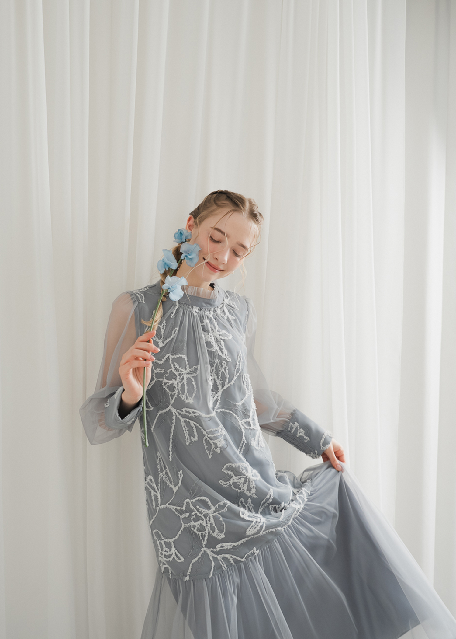 フェザーフラワーチュールドレス｜Dorry Doll