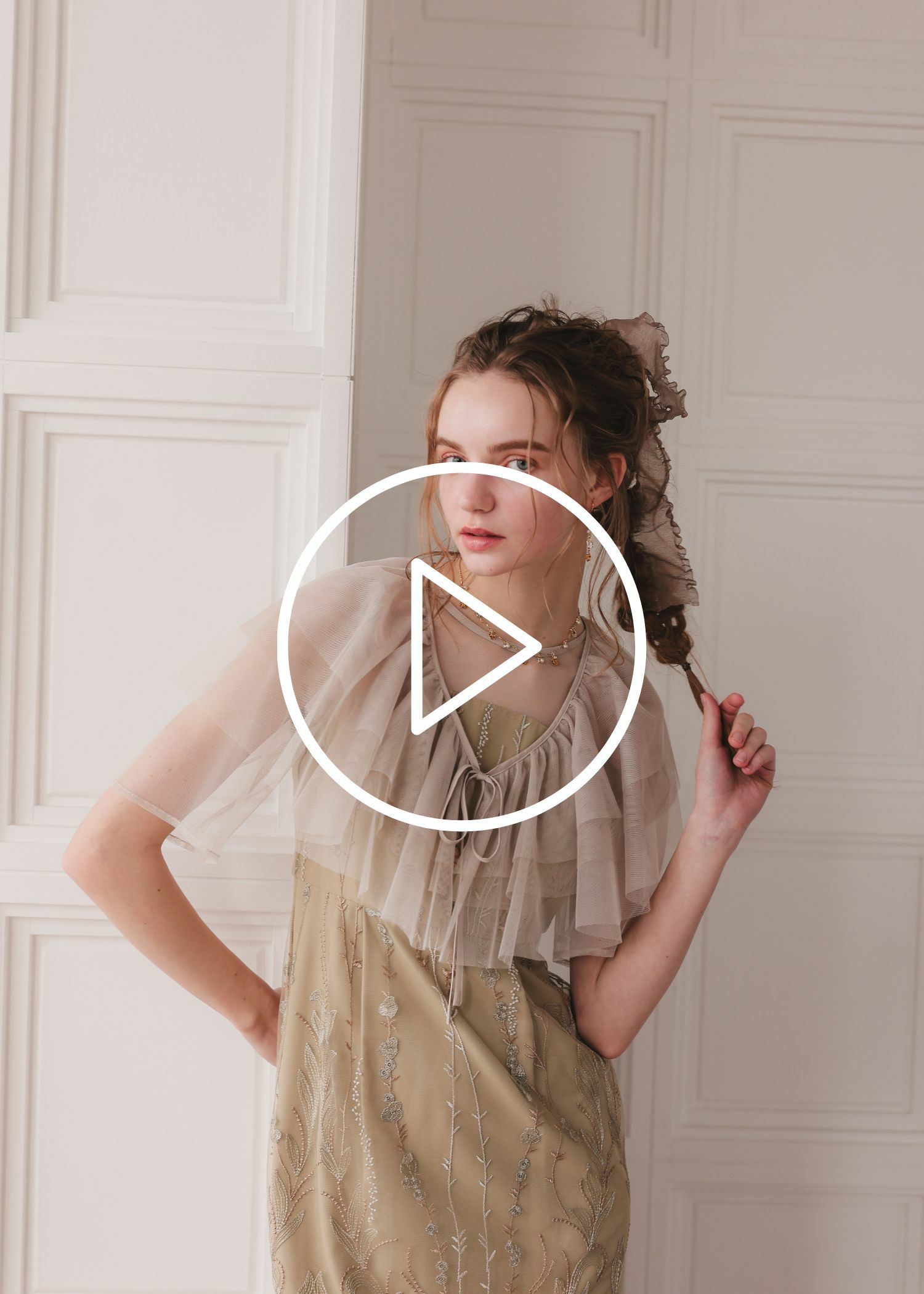 マルチケープIラインドレスのドレス|Dorry Doll / LE'RURE