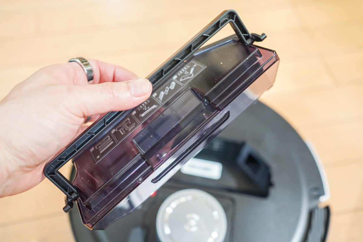 ついにモップの自動洗浄に対応。ロボット掃除機「ECOVACS DEEBOT X1