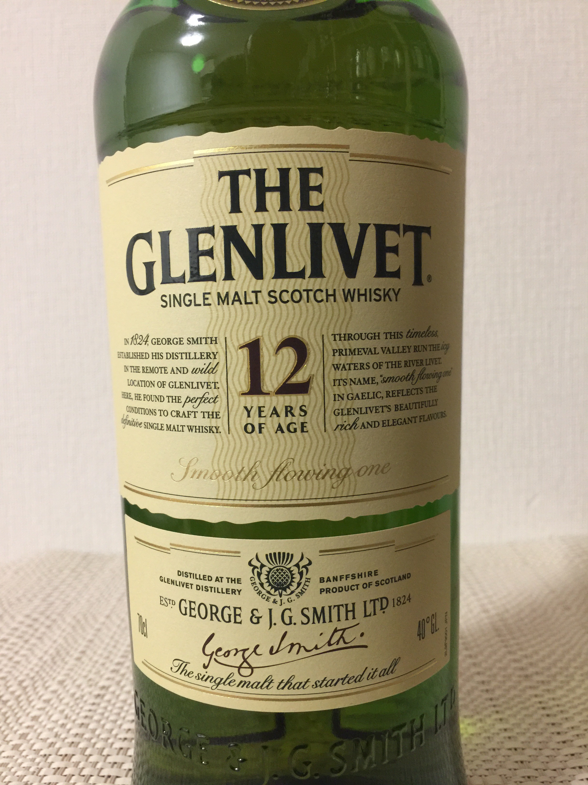 ザ・グレンリベット 12年 40% オフィシャルボトル | DRINKERS LOUNGE