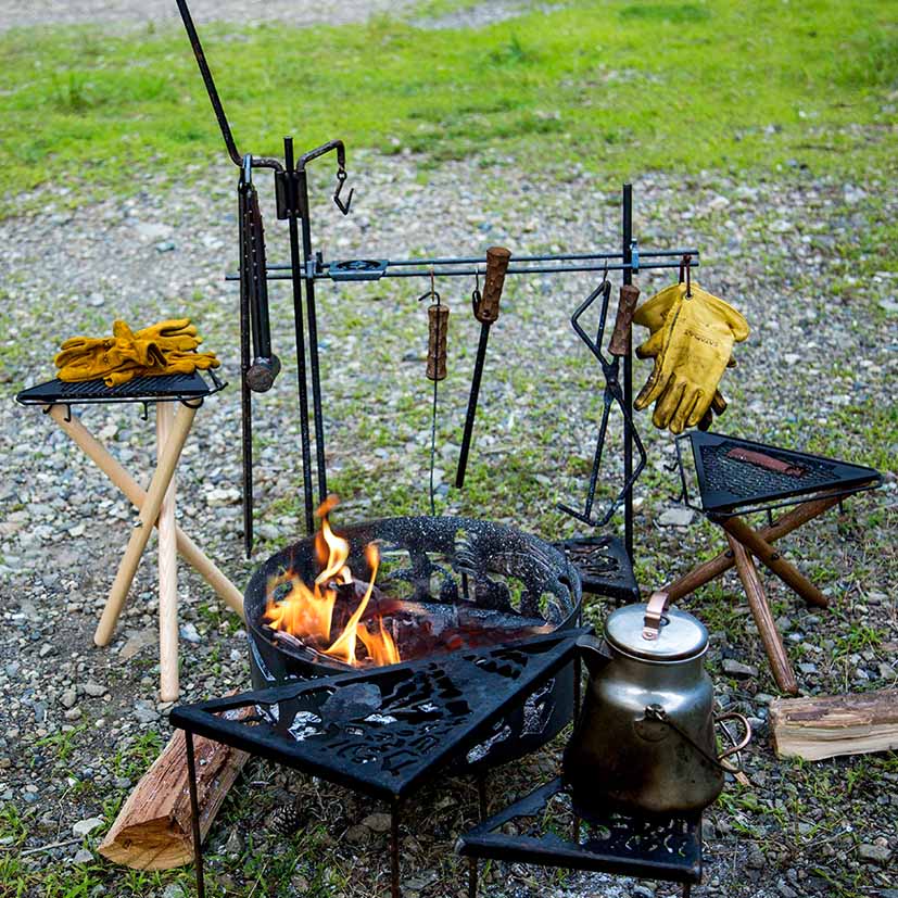 somabito 焚き火サイドスタンド アウトドア ソマビト ガレージブランド