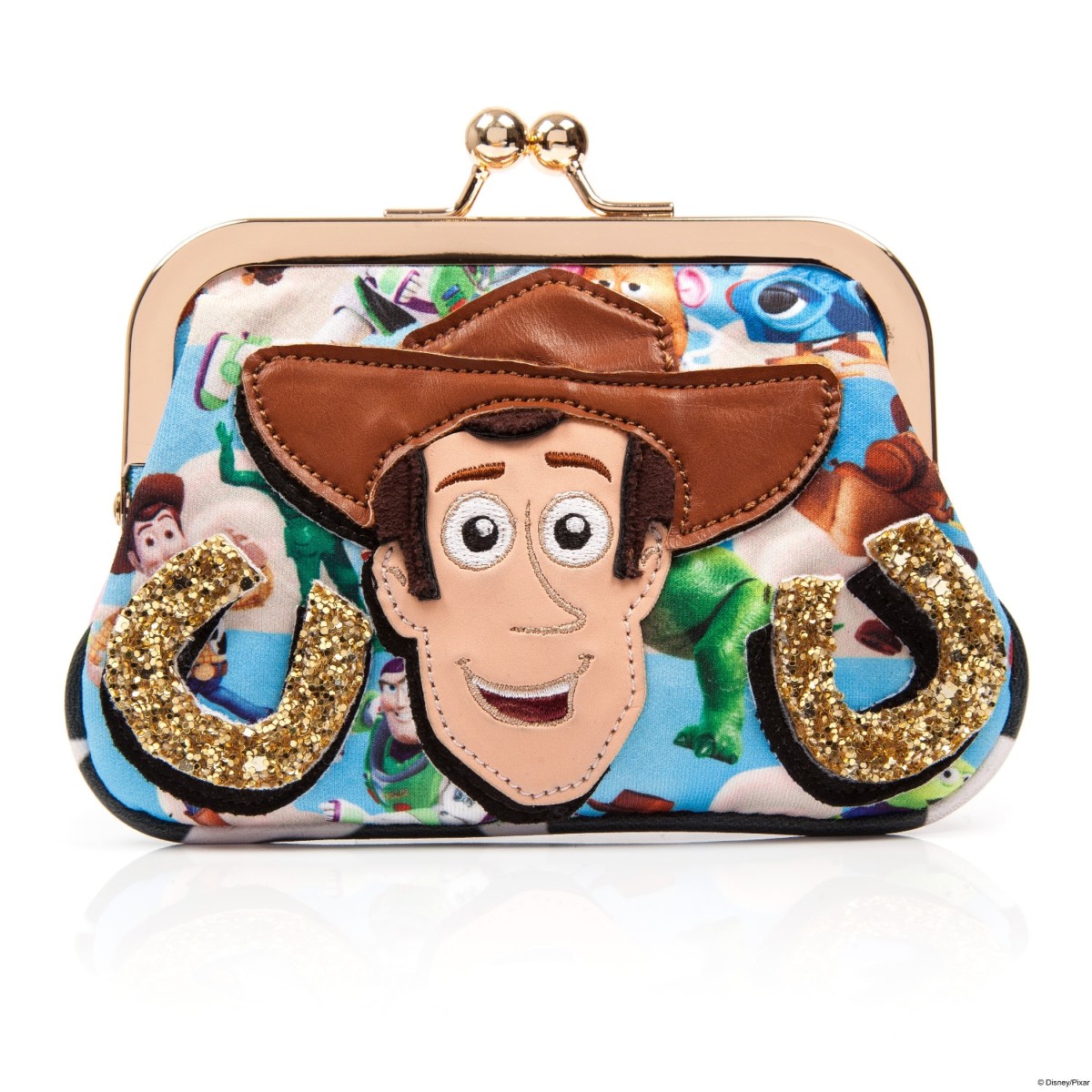 ウッディとジェシーの大胆な刺繍がインパクト抜群！イレギュラー