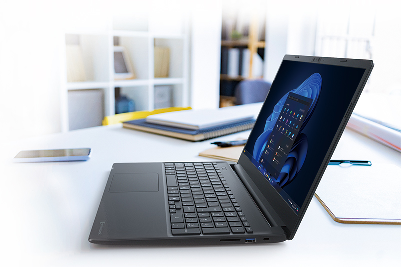 P55/LY | ビジネスモバイルノート | 法人向けPC | dynabook