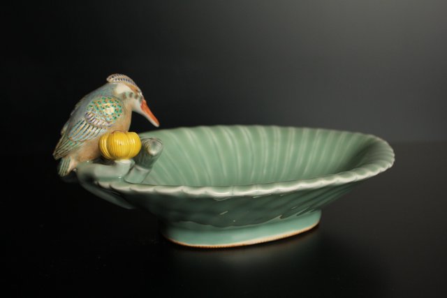 三代 真葛香山/宮川香山 青磁釉河骨二翡翠 菓子器 K402｜骨董店 のびる