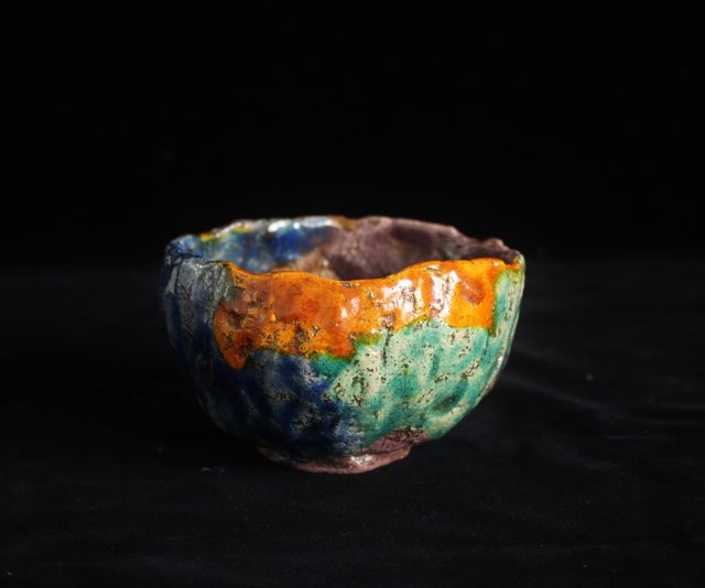 楽焼茶碗 王仁三郎の印 出口王仁三郎風 耀盌 楽茶碗 P143｜