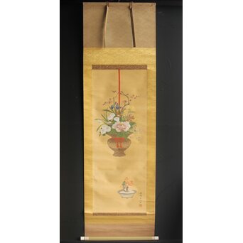 美品 掛け軸 柳沢寿江作 春宵図 桜 共箱 太巻き 縁起物 美品 掛け軸