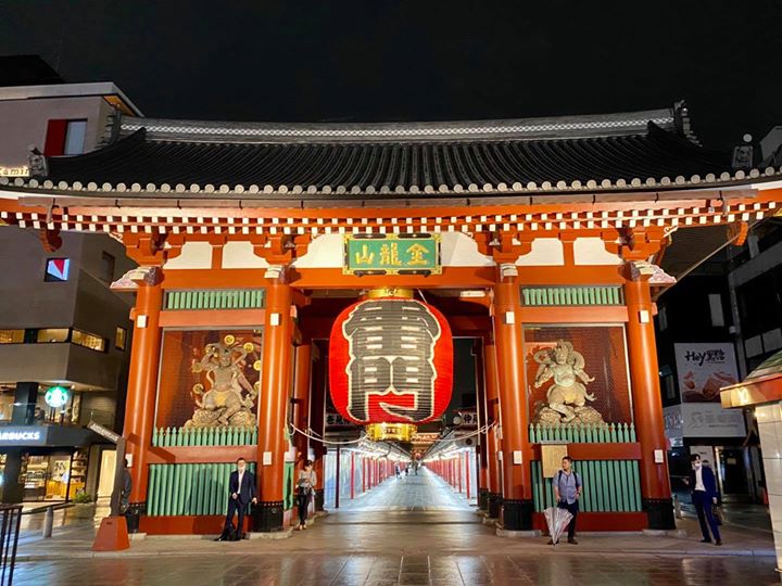 浅草雷門 立体絵画の「浅草雷門の雪景色」