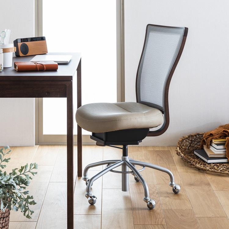 7/21受渡終了】≪zyt1544ジ≫ karimoku/カリモク家具 デスクチェア