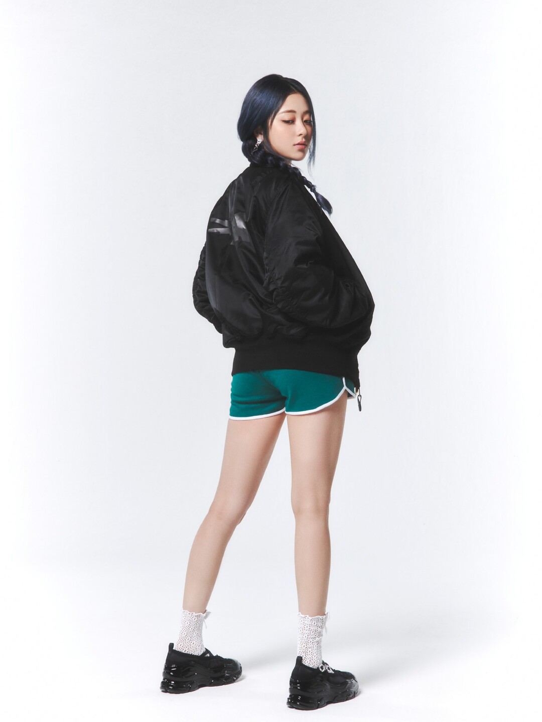 Le Sserafim Alpha Industries ma-1 ジャケット LE SSERAFIM x MA-1