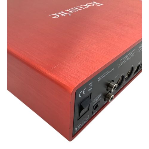 Focusrite オーディオインターフェース Scarlet 2i2 赤 Amazon.com