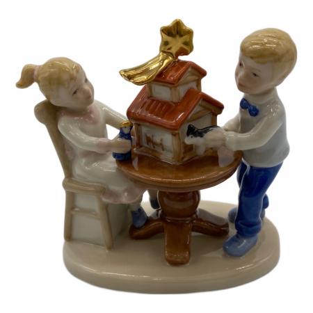 ROYAL COPENHAGEN (ロイヤル・コペンハーゲン) フィギュリン クララと