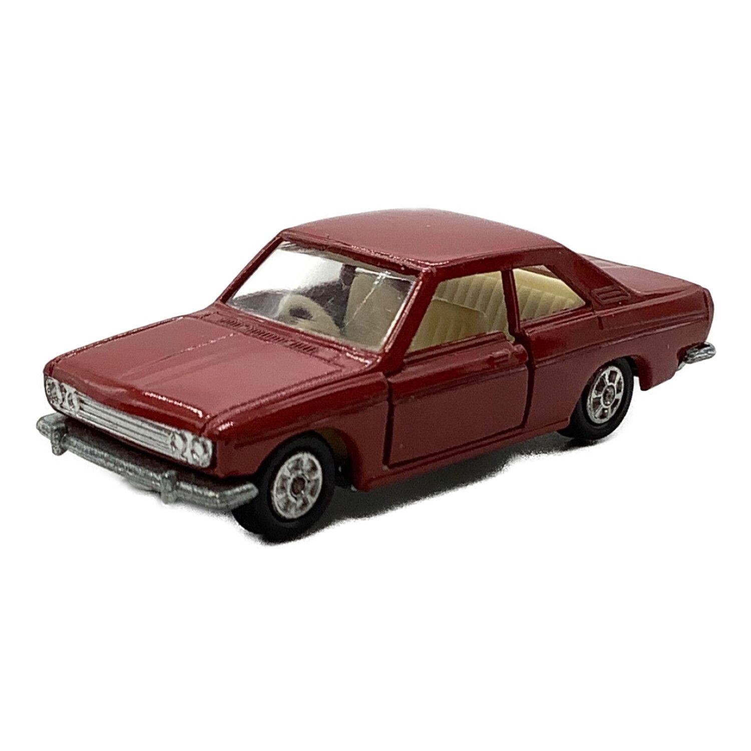 トミカ 日本製 ニッサン ニューブルーバード SSS クーペ 1Aホイール