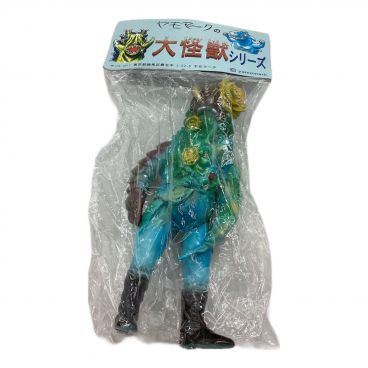 ヤモマーク ソフビフィギュア 蓄光成型 袋入り ダイオウグソクムシ男
