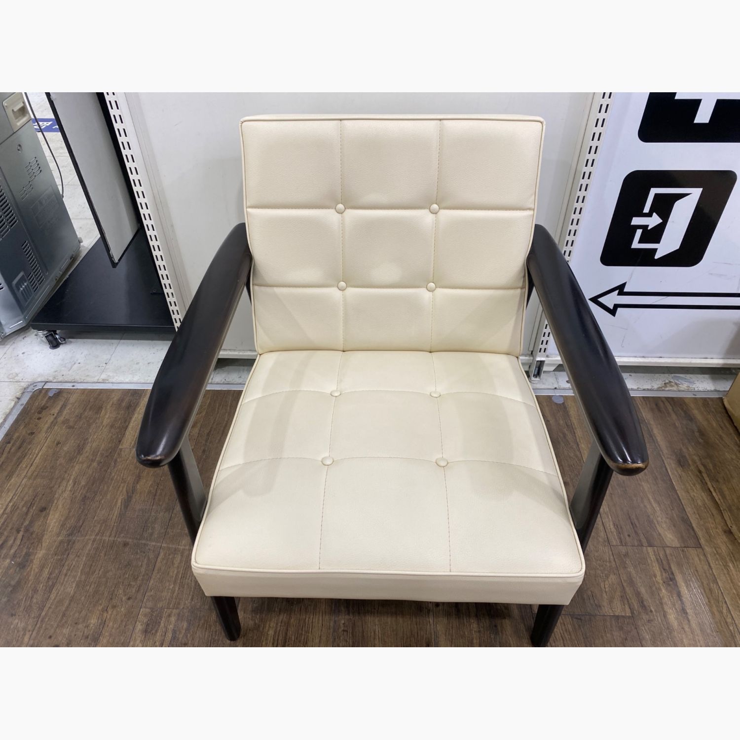 カリモク60 Kチェア 1シーター スタンダードアイボリー