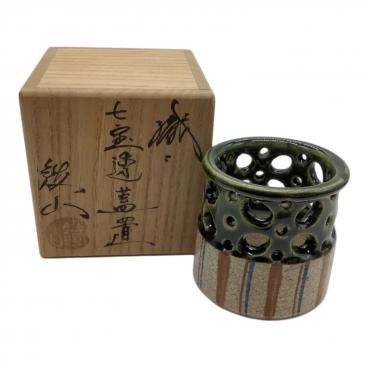 萩焼で人気陶芸家の新庄貞嗣氏の萩花入です。未使用品です 萩焼で人気