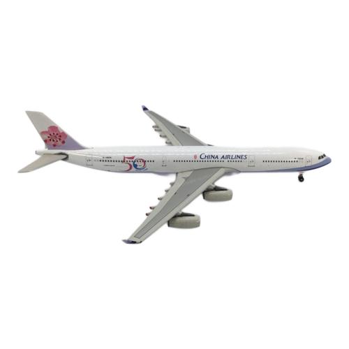 CI 中華航空 Planetags A340-300 藤色 CI 中華航空 Planetags A340-300