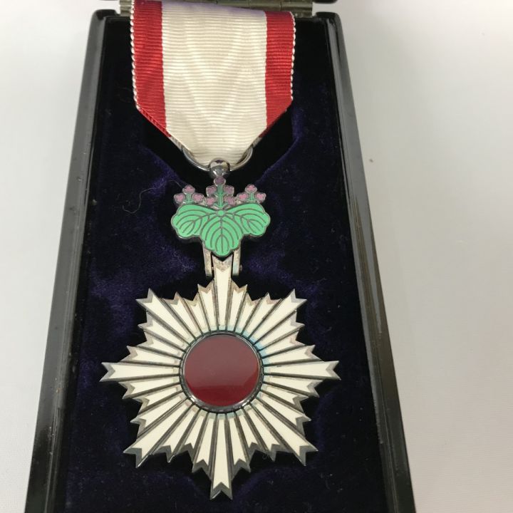 ○日本の勲章/徽章/日本軍＊ 昭和十六年＊勲六等単光旭日章（実物