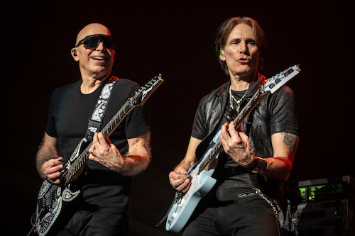 ICONIC GUITARISTS JOE SATRIANI AND STEVE VAI FORM NEW BAND – SET
