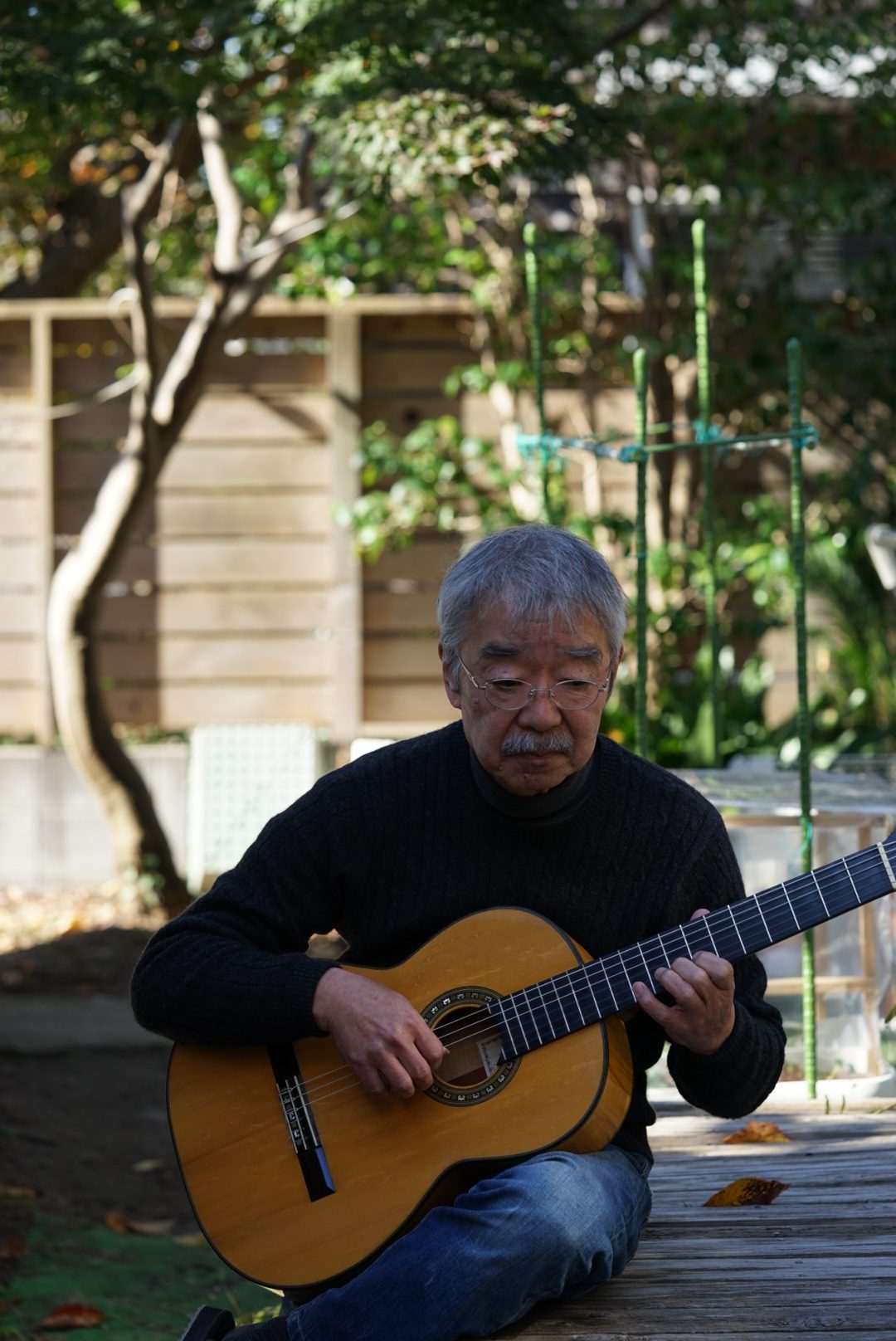 ギター人（びと）探訪 vol.1 佐藤和彦さん | お知らせ | アイゼナハ