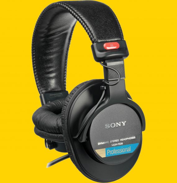 Sony MDR 7506 Headphones - Eleven04