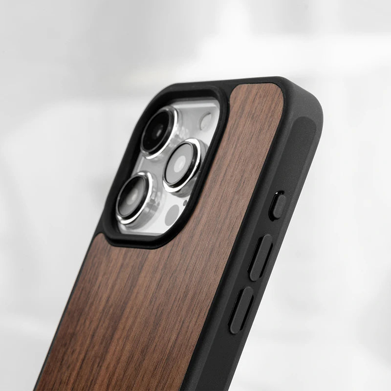 Crashproof iPhone 15 MagSafe Cases | Woodcessories, €44.90