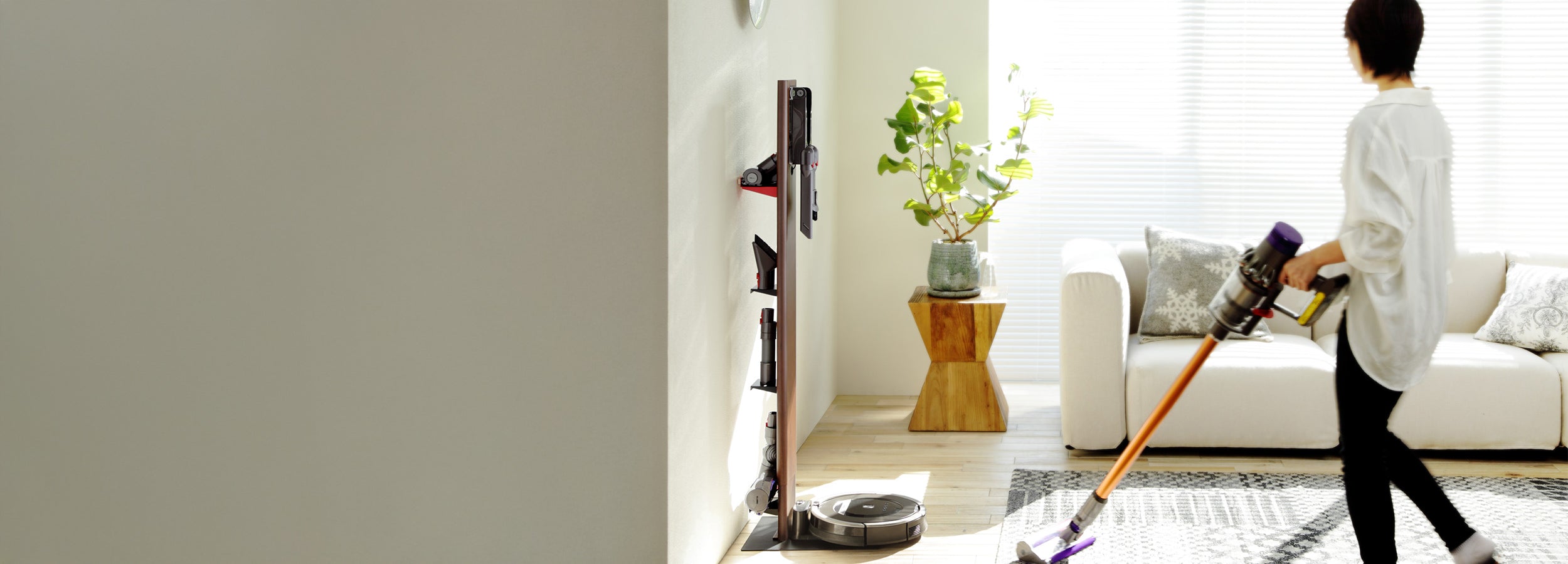 WALL INTERIOR CLEANER STAND