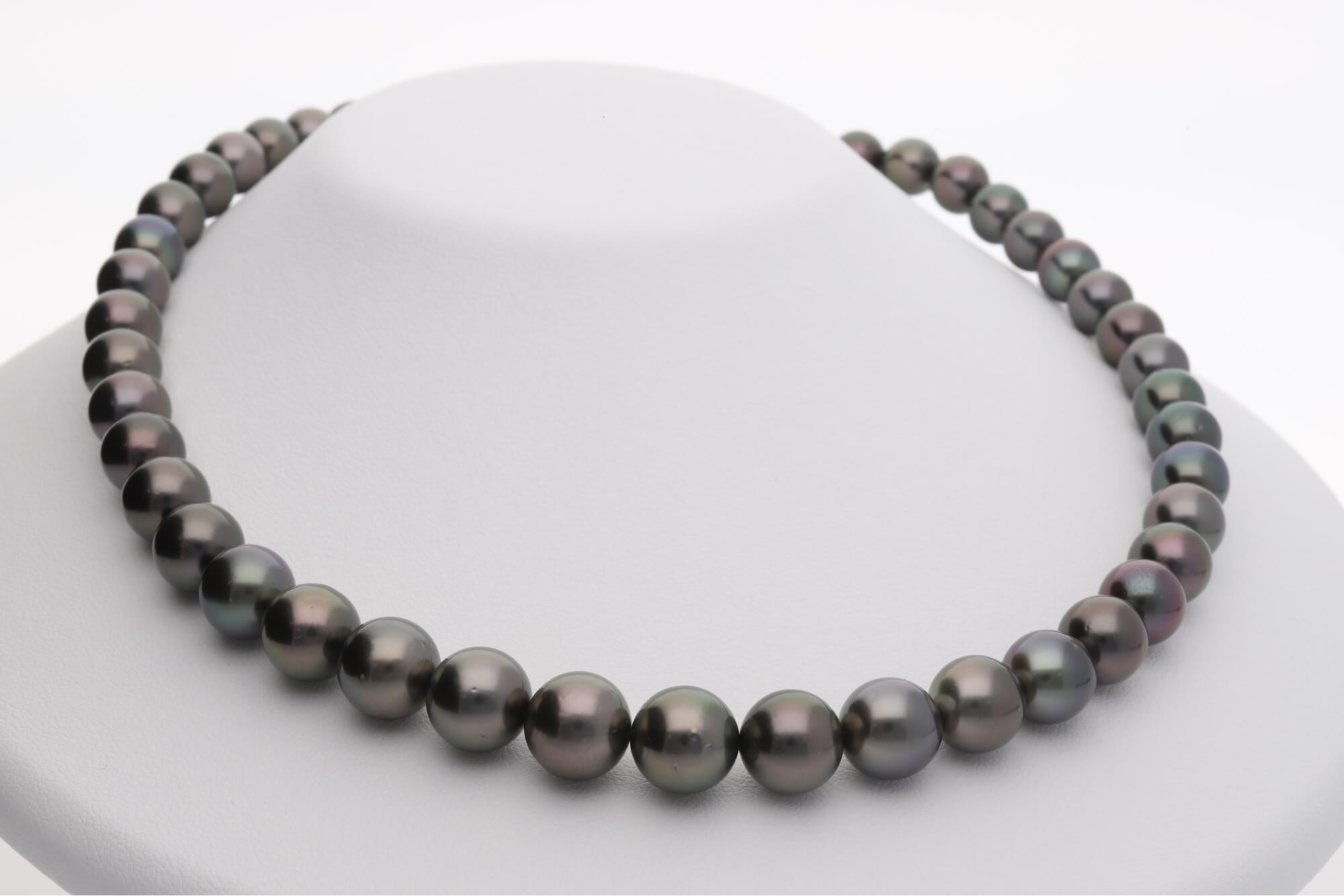 鈴木登氏作 油絵 グランドバザールの入口 鈴木登氏作 油絵 グランド