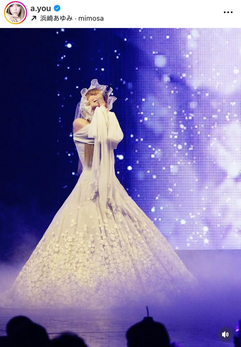 激レア 希少 浜崎あゆみ The Show Must Go On 写真展 ドレス 激レア