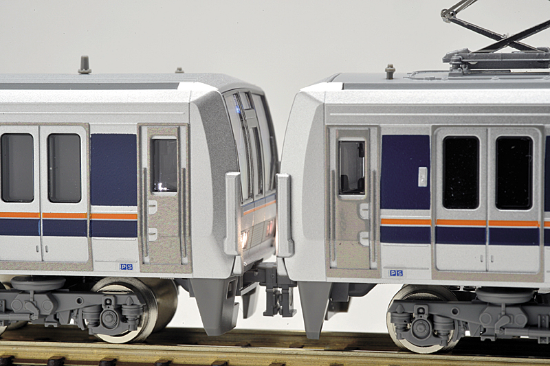 Nゲージ TOMIX 207系 転落防止幌付き Nゲージ TOMIX 207系 転落防止