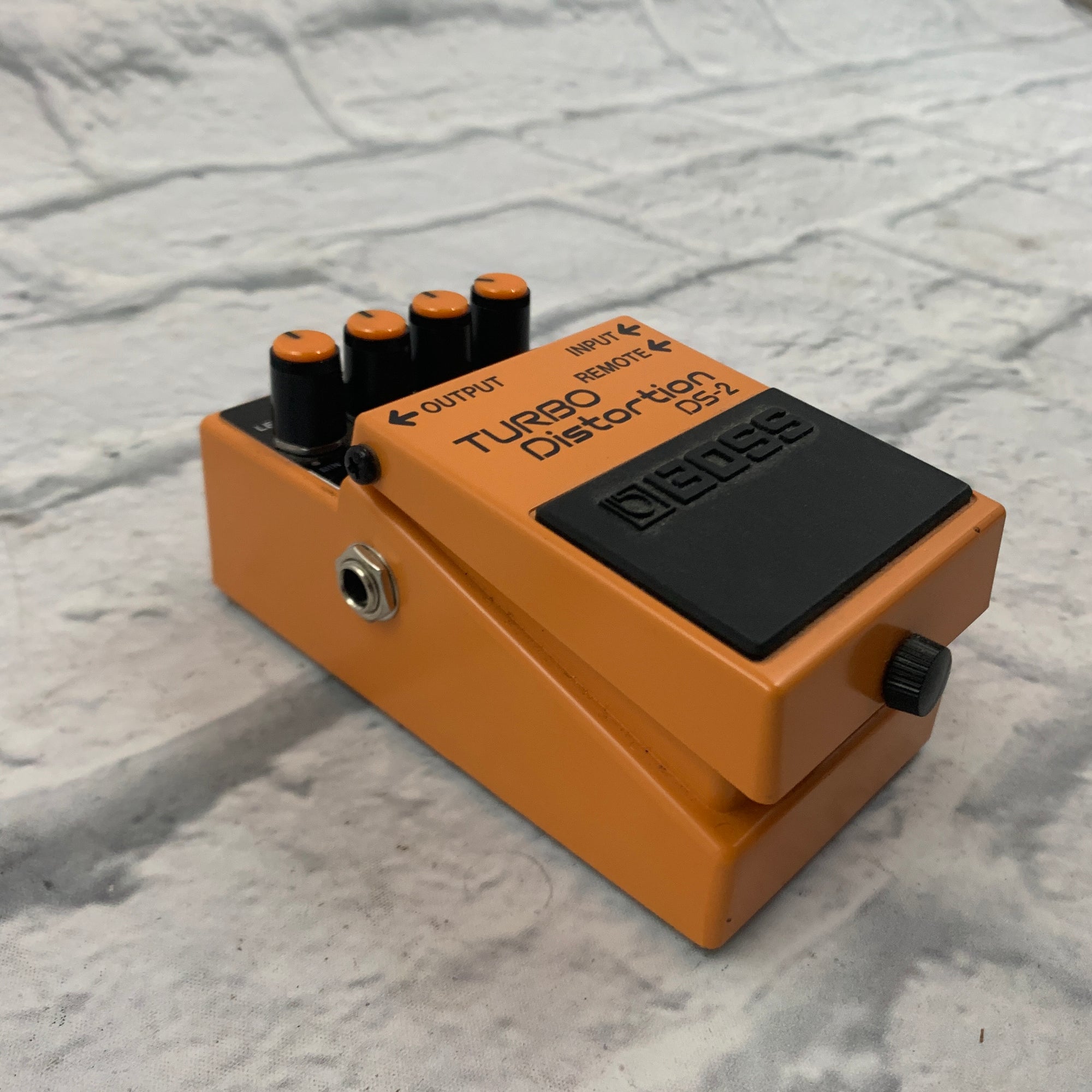 Boss DS-2 Turbo Distortion Pedal - Silver Label Taiwan - Evolution