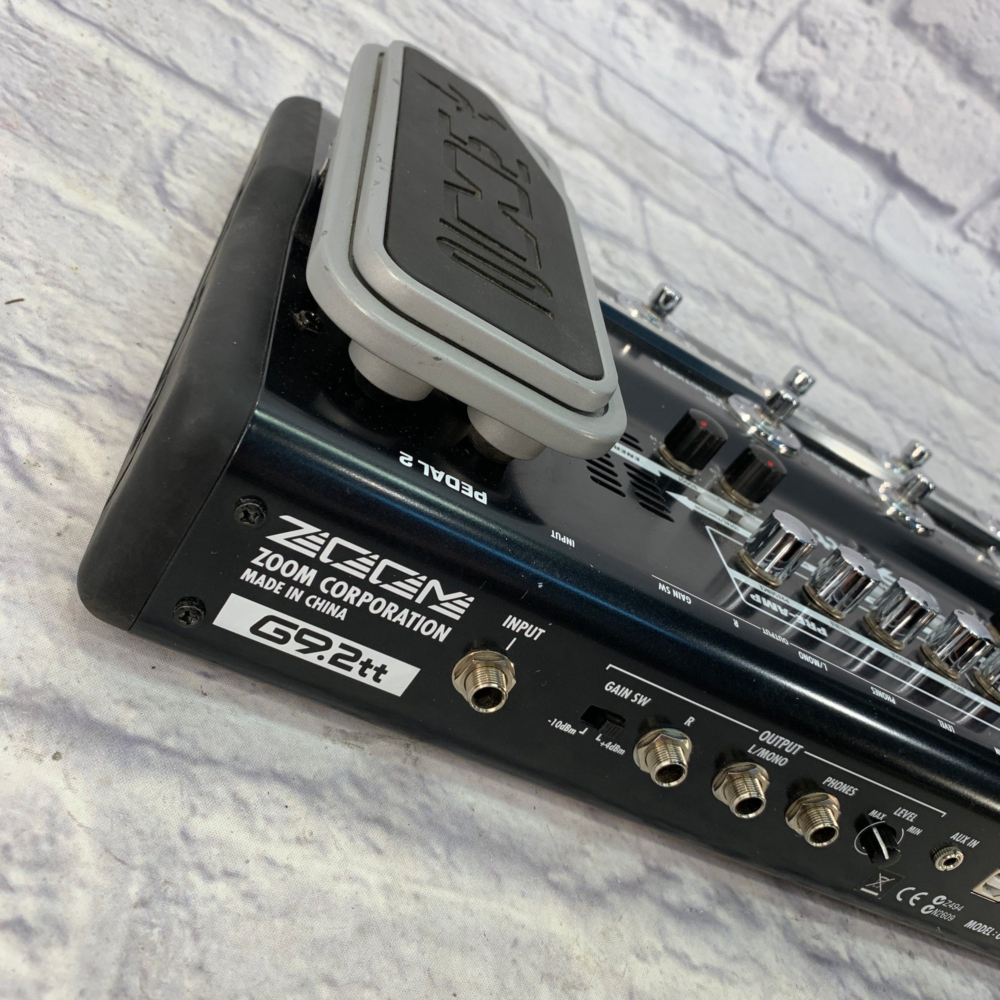 Zoom G9.2tt Guitar Effects Console - Evolution Music