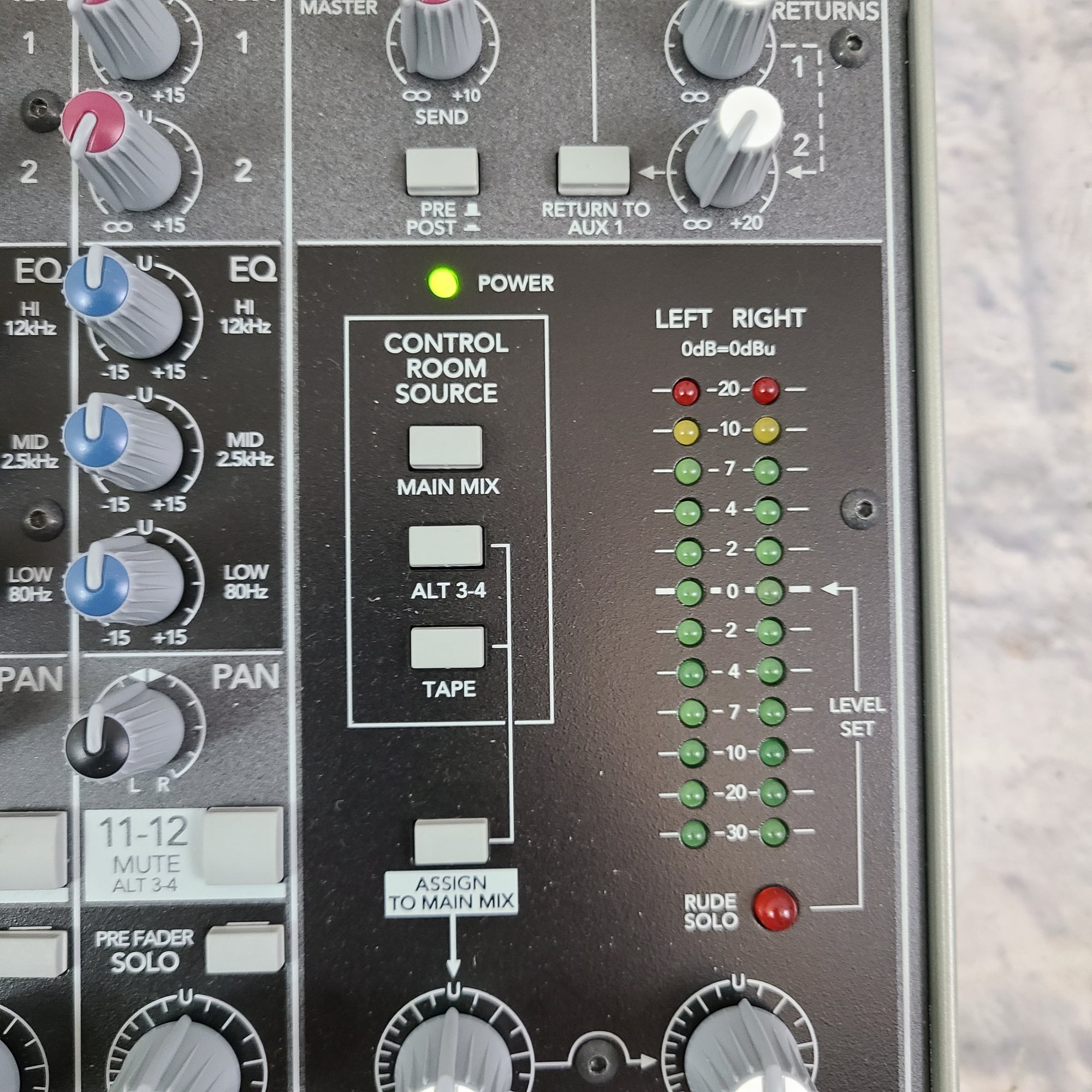 Mackie 1202-VLZ3 12-Channel Mic / Line Mixer - Evolution Music