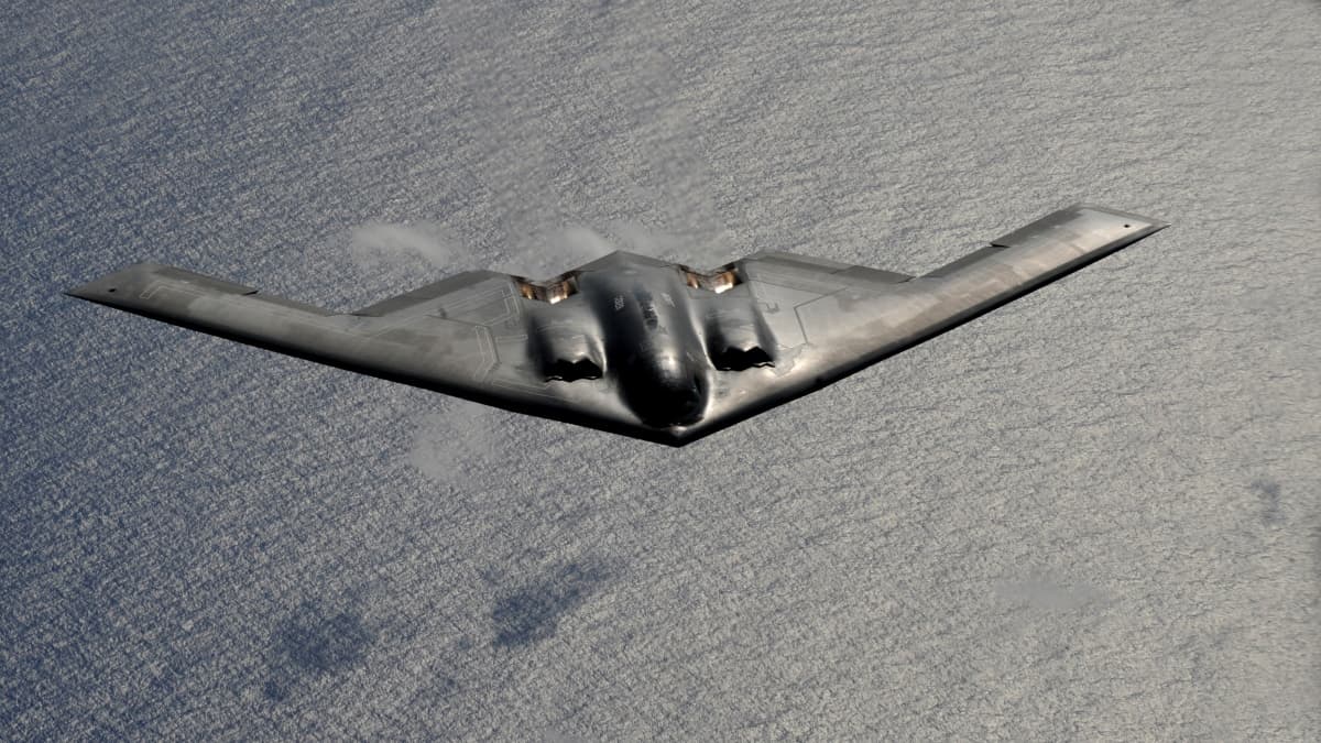 B-2 スピリット ステルス爆撃機 世界の戦闘機 No.12 B-2 スピリット