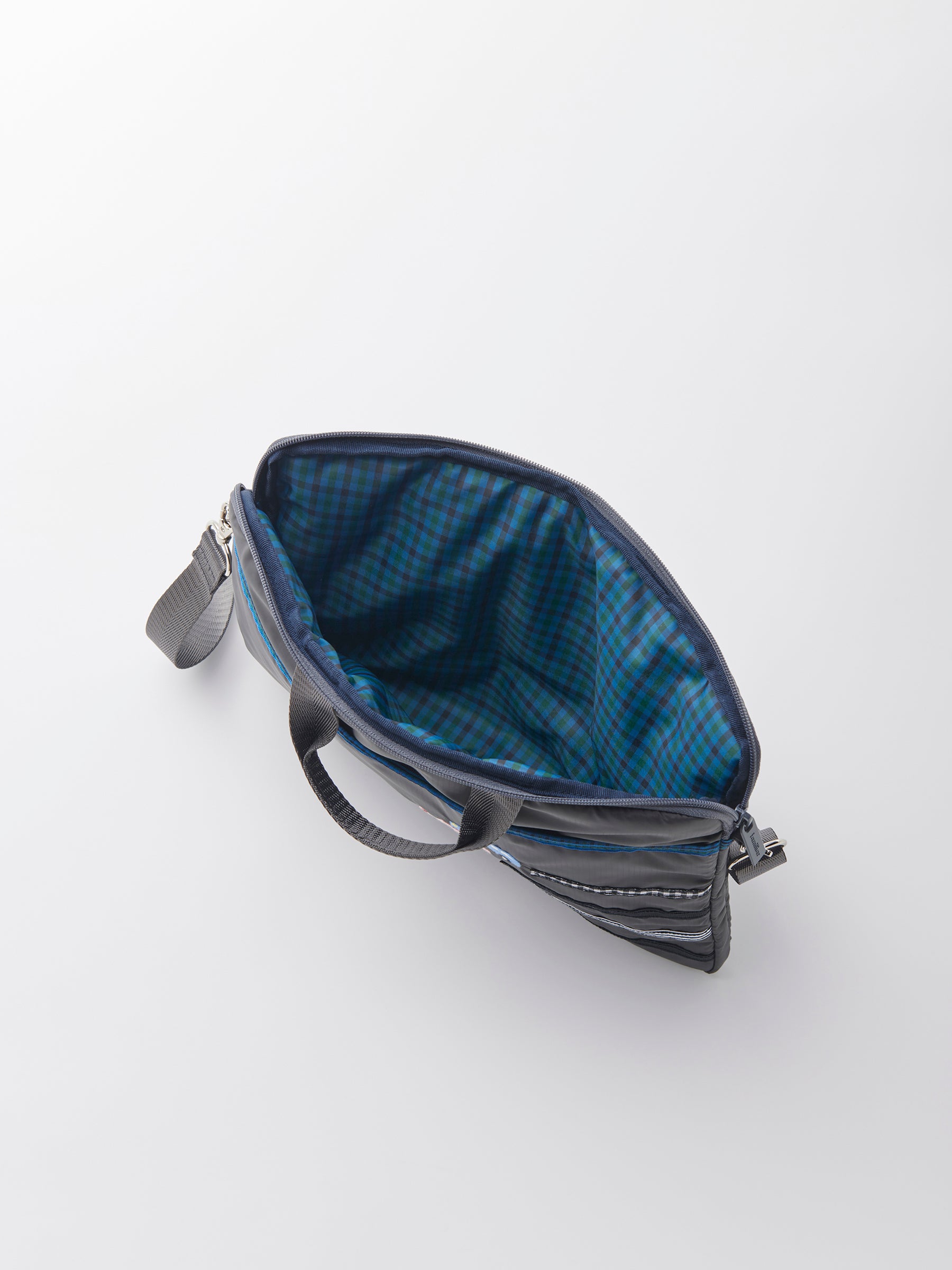 受注販売】タブレットケース | ファミリア公式サイト