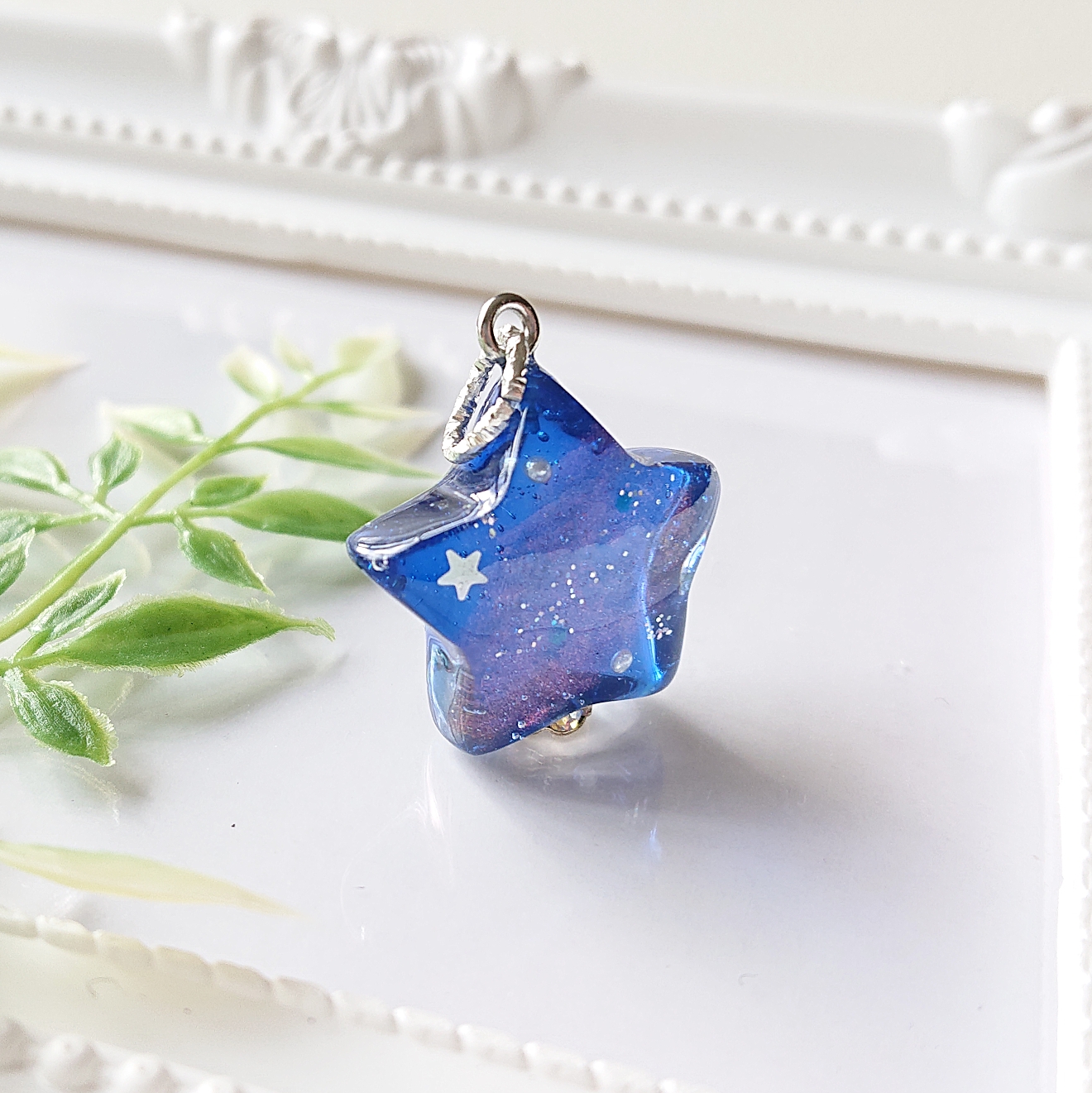 星の宇宙∗*ﾟ星型レジンネックレス | FANTIST