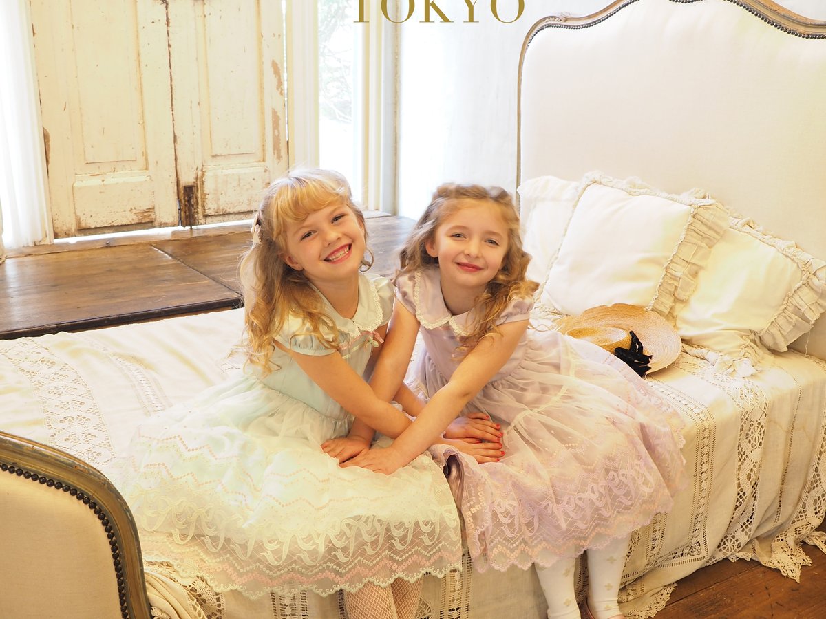 シャーリーテンプル 赤と金の衣装の人形 シャーリーテンプル 赤と金の